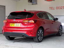 Ford Focus T EcoBoost MHEV Titanium Vignale