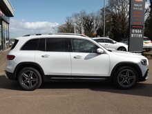 Mercedes-Benz GLB GLB200 AMG Line