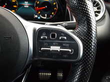 Mercedes-Benz GLB GLB200 AMG Line