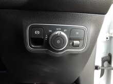 Mercedes-Benz GLB GLB200 AMG Line