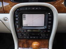 Jaguar XJ XJ8 SE