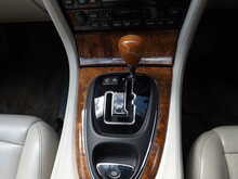Jaguar XJ XJ8 SE