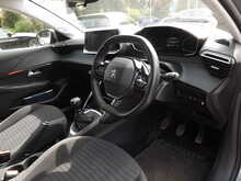 Peugeot 208 PureTech Active Premium