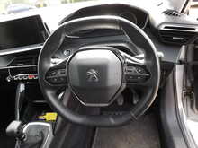 Peugeot 208 PureTech Active Premium