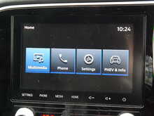 Mitsubishi Outlander PHEV TwinMotor Dynamic