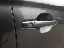 Mitsubishi Outlander PHEV TwinMotor Dynamic
