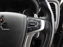 Mitsubishi Outlander PHEV TwinMotor Dynamic