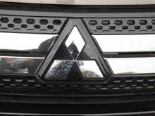 Mitsubishi Outlander PHEV TwinMotor Dynamic