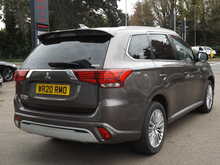Mitsubishi Outlander PHEV TwinMotor Dynamic
