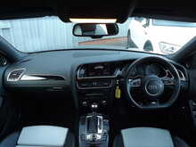 Audi S4 TFSI V6 Black Edition