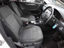 Volkswagen Passat TDI BlueMotion Tech Highline