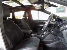 Ford Kuga TDCi EcoBlue ST-Line Edition