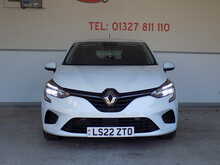Renault Clio TCe Iconic Edition