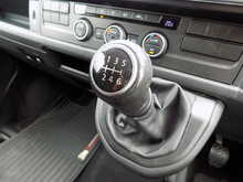 Volkswagen Transporter Shuttle TDI BlueMotion Tech SE