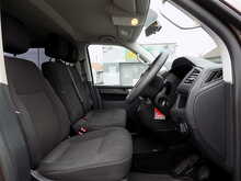 Volkswagen Transporter Shuttle TDI BlueMotion Tech SE