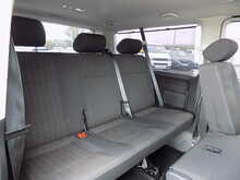 Volkswagen Transporter Shuttle TDI BlueMotion Tech SE