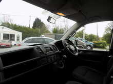 Volkswagen Transporter Shuttle TDI BlueMotion Tech SE