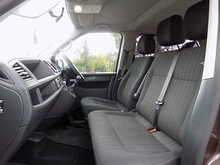 Volkswagen Transporter Shuttle TDI BlueMotion Tech SE