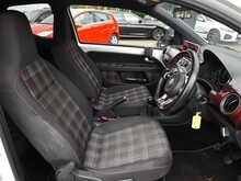 Volkswagen up! TSI up! GTI 