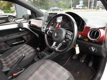 Volkswagen up! TSI up! GTI 
