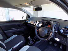 Toyota AYGO VVT-i x-press