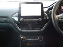 Ford Puma T EcoBoost MHEV Titanium