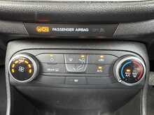 Ford Fiesta T EcoBoost Active 1
