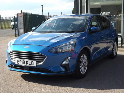1.0T EcoBoost Titanium Hatchback 5dr Petrol Manual Euro 6 (s/s) (125 ps)