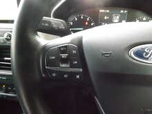Ford Focus T EcoBoost Titanium