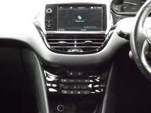 Peugeot 208 PureTech Tech Edition