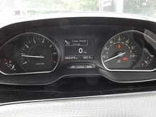 Peugeot 208 PureTech Tech Edition