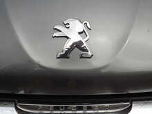 Peugeot 208 PureTech Tech Edition