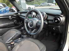 MINI Convertible Cooper Classic