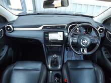 MG MG ZS T-GDI Exclusive