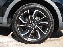 MG MG ZS T-GDI Exclusive