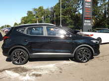 MG MG ZS T-GDI Exclusive