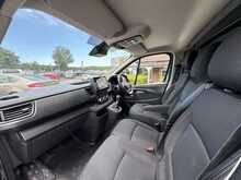 Renault Trafic dCi Blue SL28 Sport+