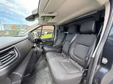 Renault Trafic dCi Blue SL28 Sport+
