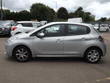 Peugeot 208 VTi Active