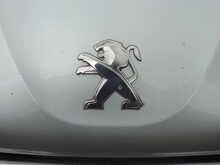 Peugeot 208 VTi Active