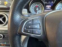 Mercedes-Benz GLA GLA200d Sport