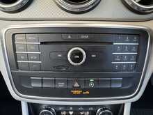 Mercedes-Benz GLA GLA200d Sport