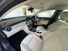 Mercedes-Benz GLA GLA200d Sport