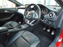 Mercedes-Benz GLA GLA200 AMG Line