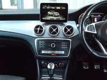 Mercedes-Benz GLA GLA200 AMG Line