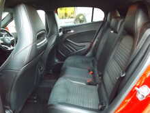 Mercedes-Benz GLA GLA200 AMG Line