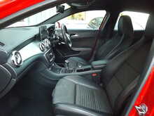 Mercedes-Benz GLA GLA200 AMG Line
