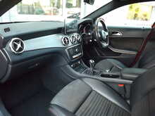 Mercedes-Benz GLA GLA200 AMG Line