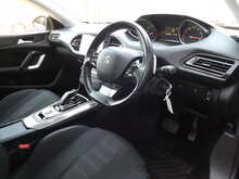 Peugeot 308 PureTech Allure