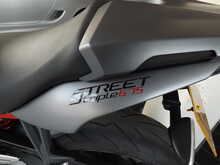 Triumph Street Triple 675 R